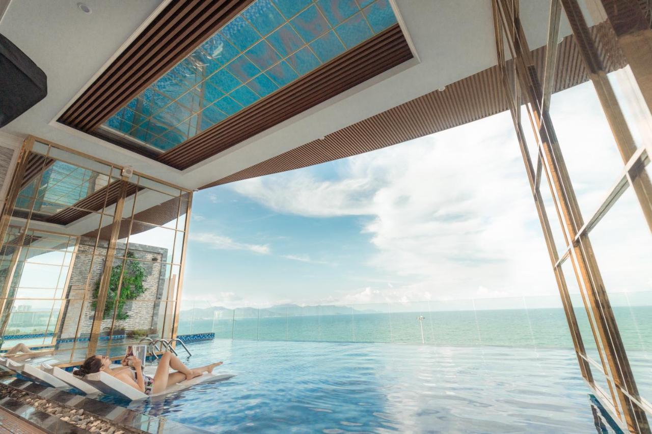 La Vague Hotel Nha Trang Extérieur photo