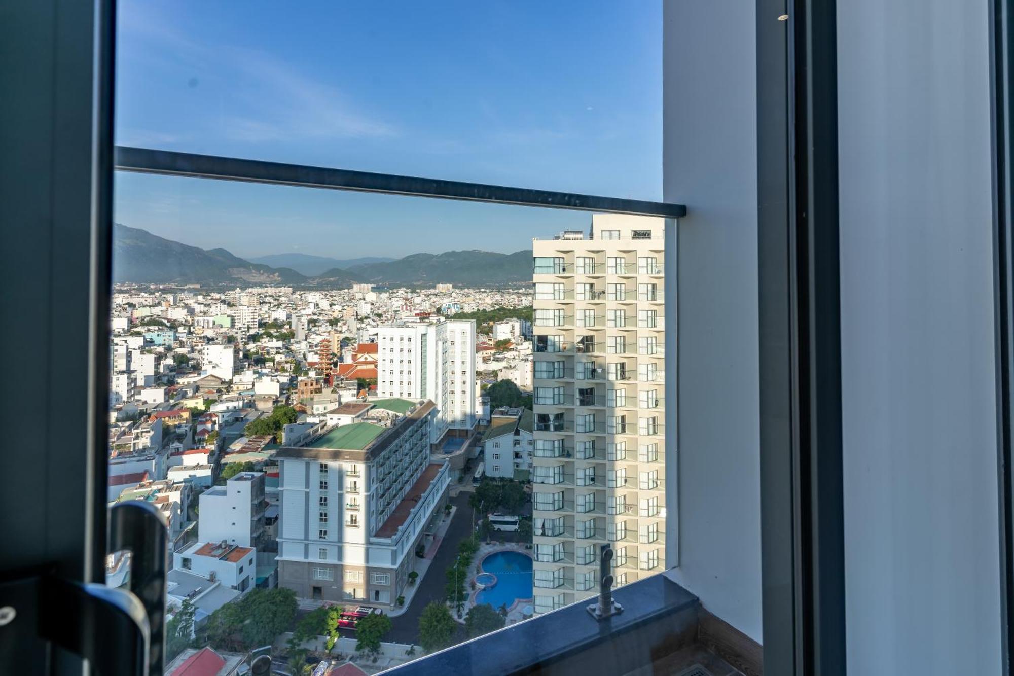 La Vague Hotel Nha Trang Extérieur photo